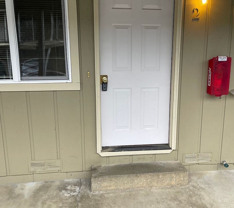 1st image of 355 E 5th Ave #2