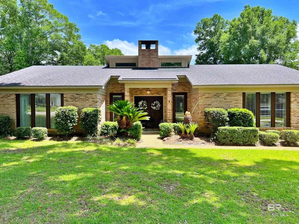107 Charlotte Ct, Daphne, AL 36526