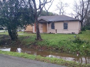5201 Higgins St, Houston, TX 77033