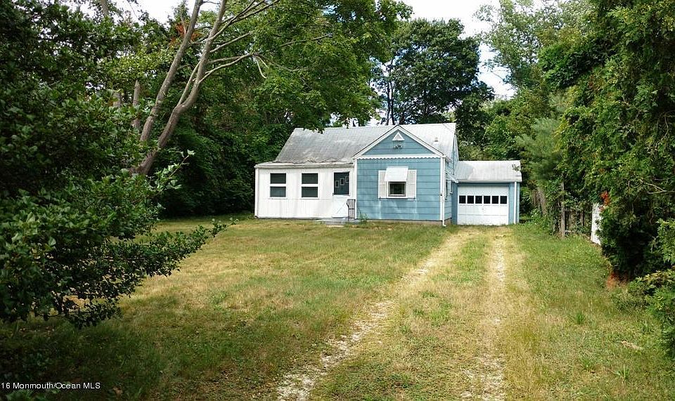 1st image of 904 Bergen Pl