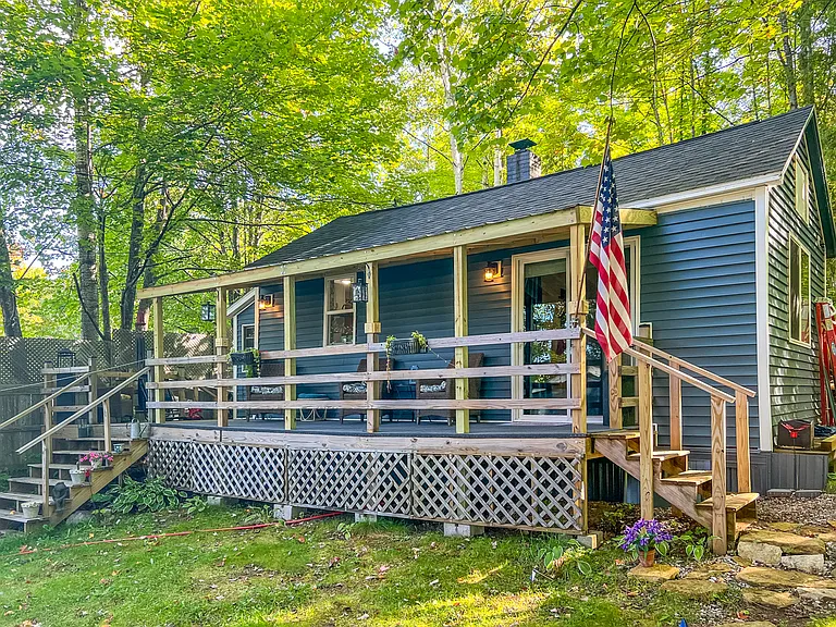 8 Perala Ct — Photo 1