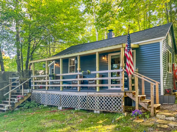 8 Perala Ct, Negaunee, MI 49866