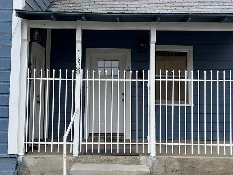138 W Tulare Ave — Photo 2