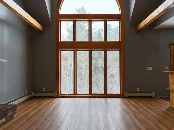 21 Maple Street, Milo, ME 04463