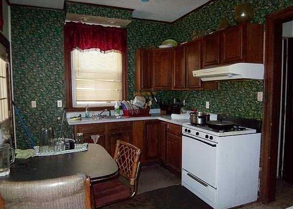 2nd image of 563 Garson Ave