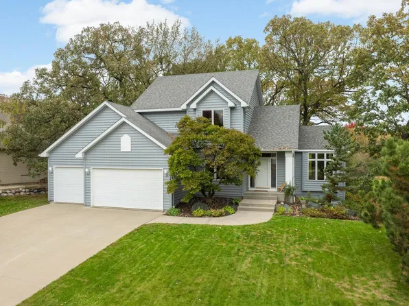 5054 Edgewater Dr, Savage, MN 55378