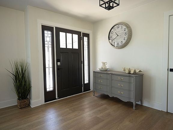 Entryway from the inside. 