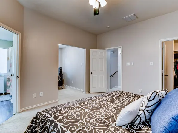 7 S Villa Oaks Dr, Spring, TX 77382