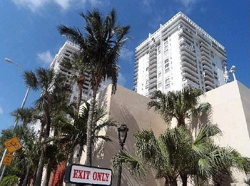 3rd image of 2201 S Ocean Dr APT 2705