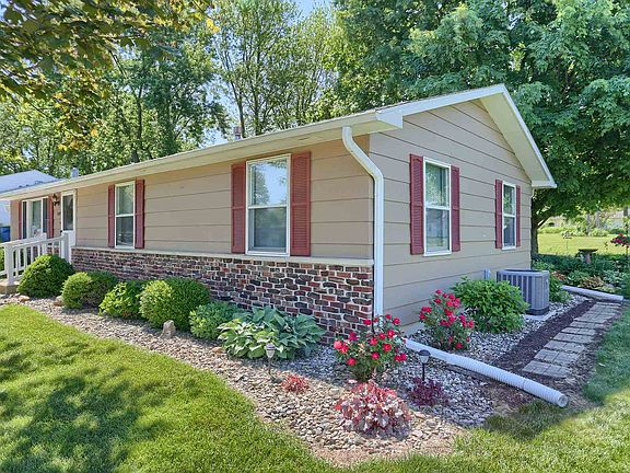 4th image of 1607 Villa Ct