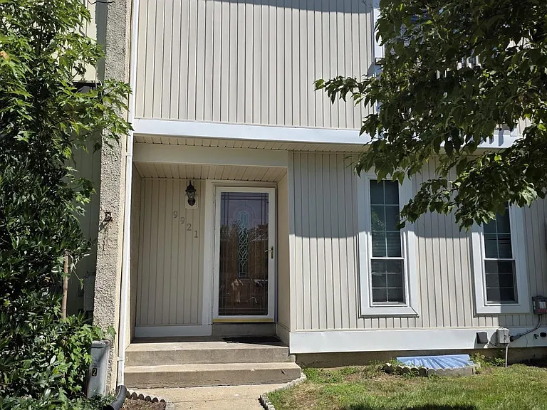 9921 Valley Park Dr #B-4 — Photo 1