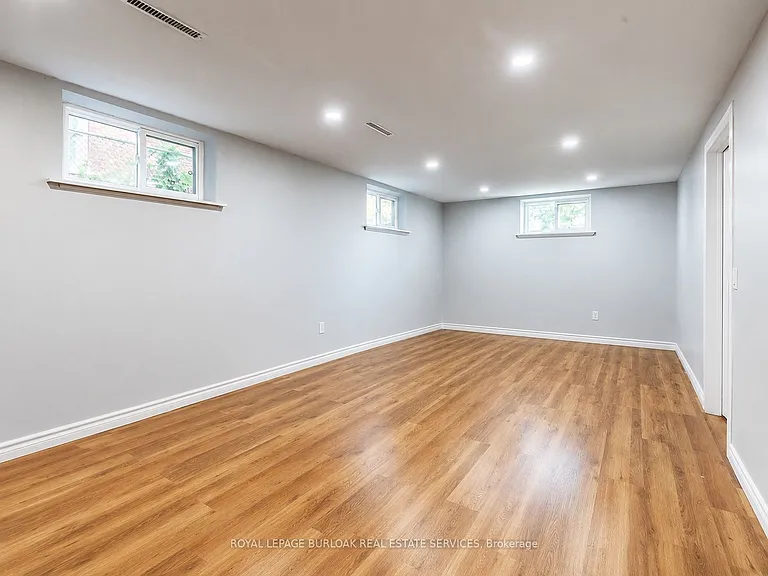 723 Hyde Rd — Photo 21
