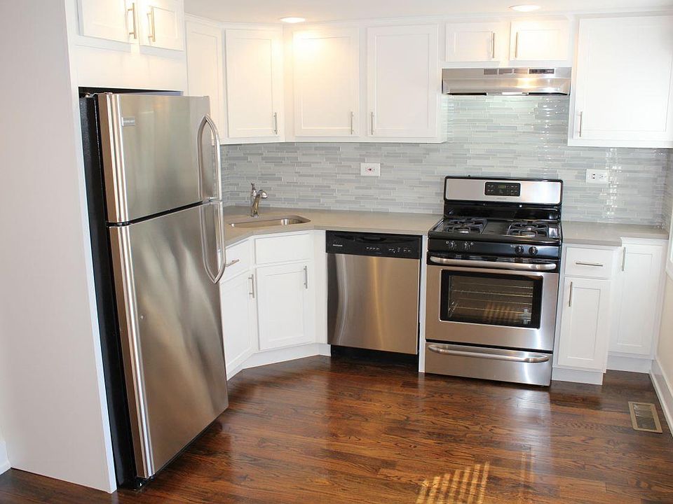 1st image of 1210 W Wrightwood Ave #1J