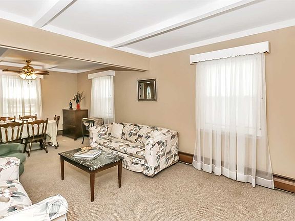 5th image of 23 Rock Ln