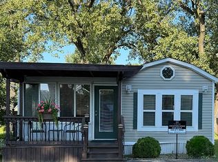 1220 Dearborn Ave #L023, South Beloit, IL 61080