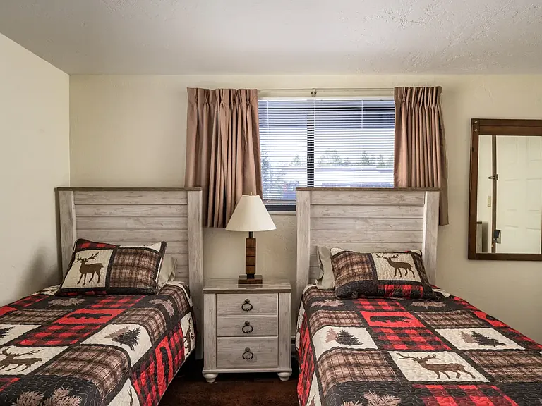 189 Gcr 702 #5-203 — Photo 5