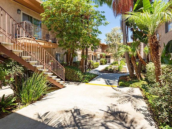 515 Glover Ave Chula Vista CA-Courtyard
