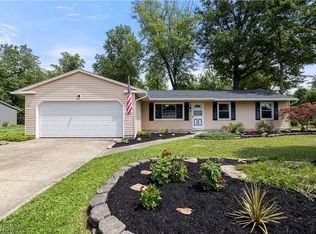 535 Treadway Blvd, Sheffield Lake, OH 44054
