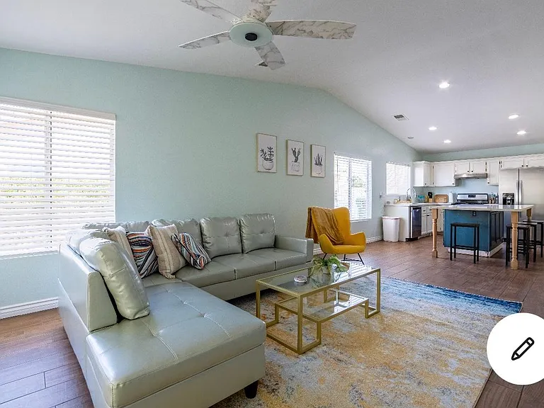 43209 Avenida Isabella — Photo 3