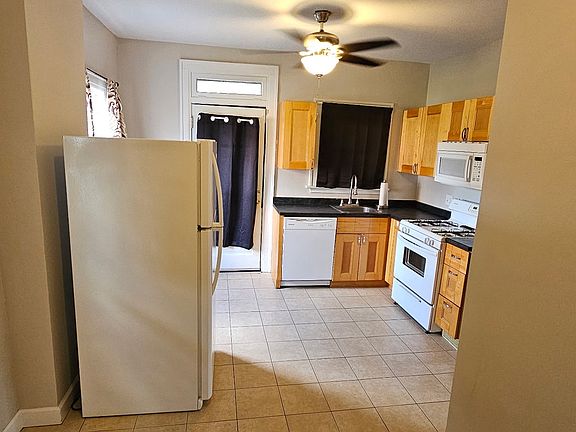 3rd image of 1633 Clifton Ave