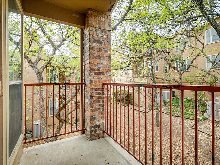 6804 N Capital Of Texas Hwy #222 — Photo 18