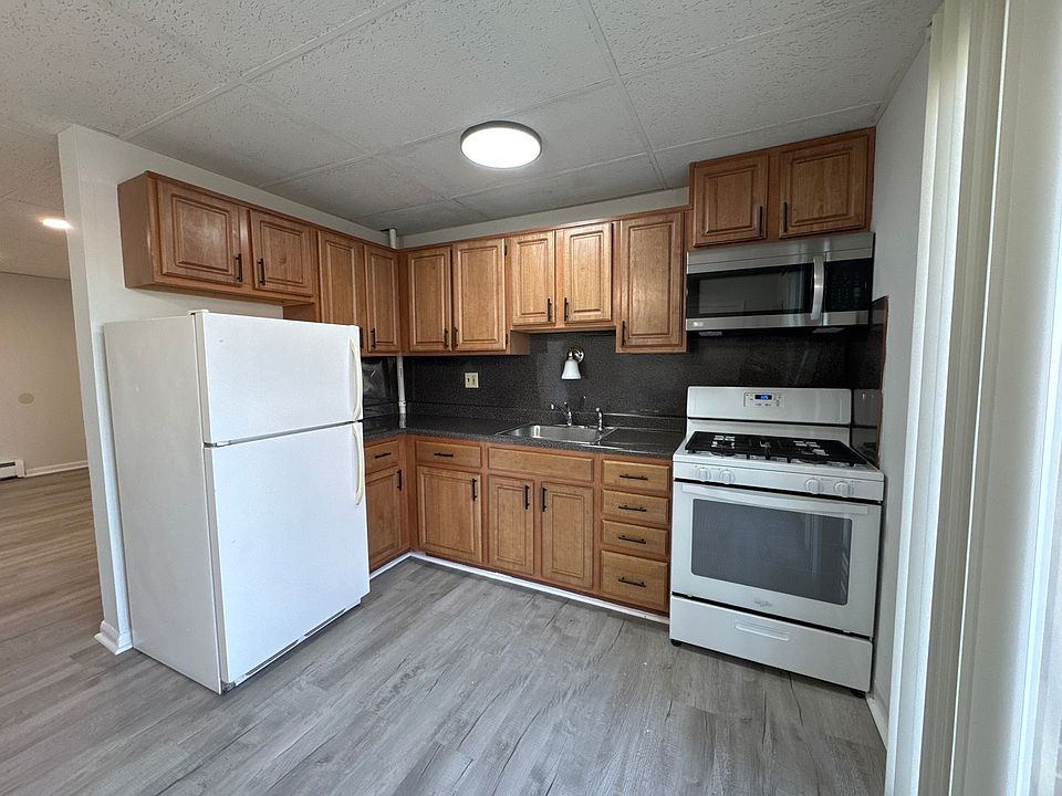 1st image of 1070 W Bridge St #D-37
