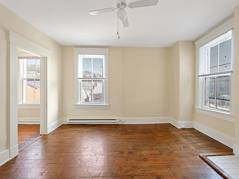 225 Orchard St — Photo 8