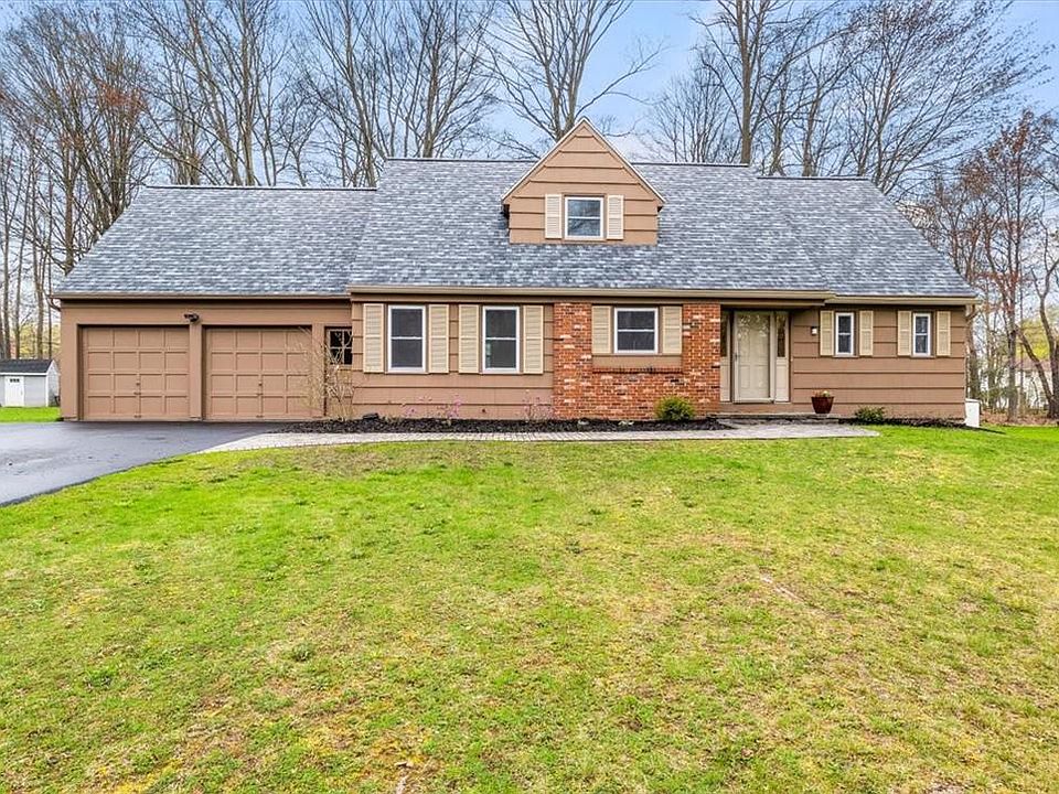 1st image of 605 Shady Glen Cir