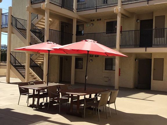 5th image of 460 Salem St APT 3
