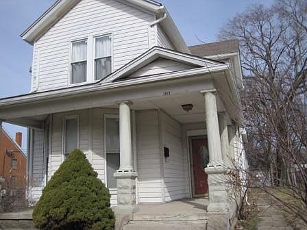 1st image of 2621 E 4th St