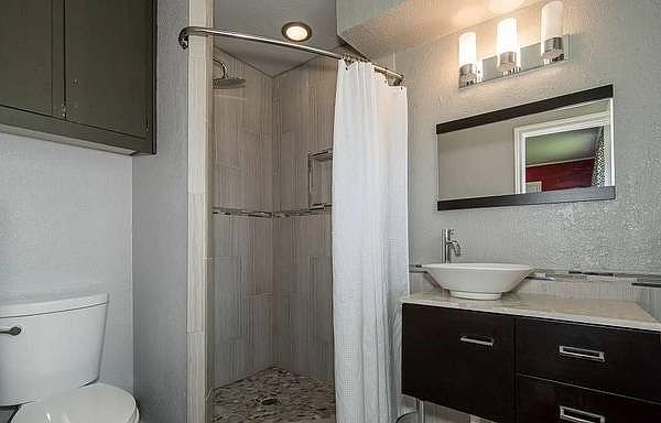1st image of 2332 Monticello Cir