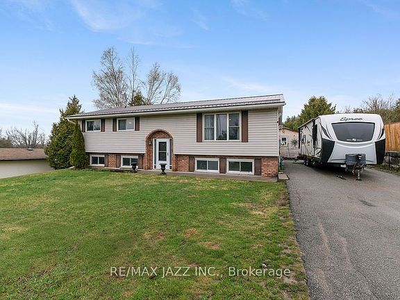 2nd image of 29 Grandview Dr