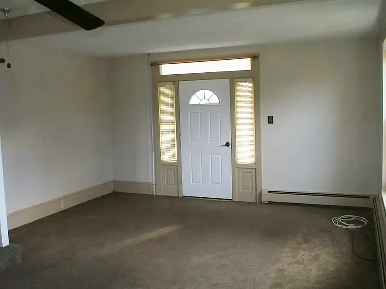 130 N Walnut St — Photo 6