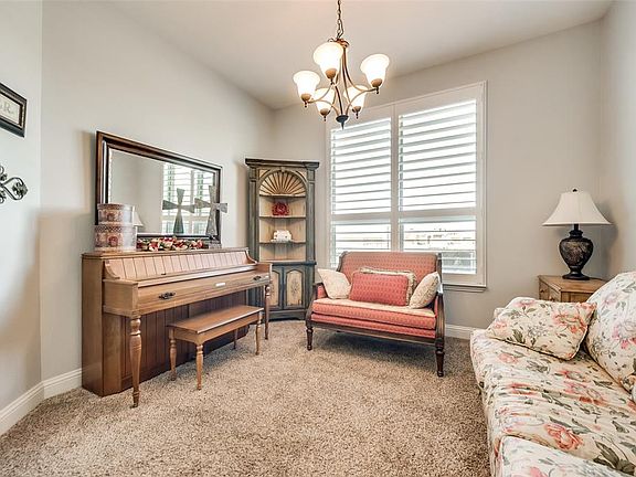 5th image of 1501 Barrolo Dr