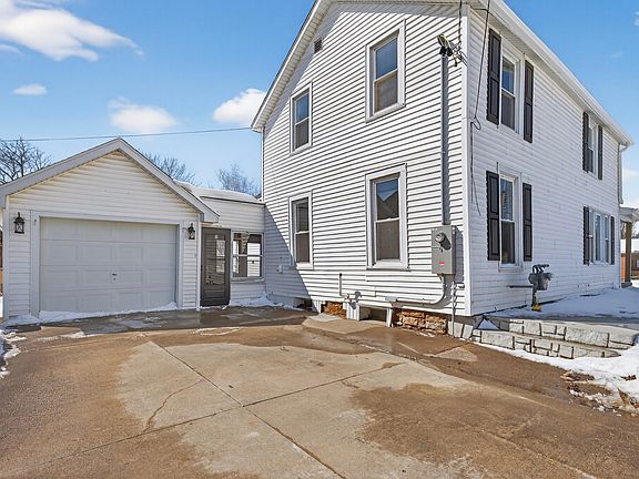 4th image of 2929 N 3rd St