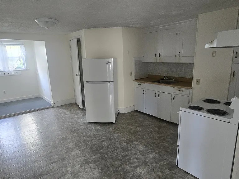 13 Western Ave #101 — Photo 11