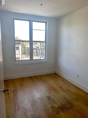 Rented by Lodger Corp | media 8