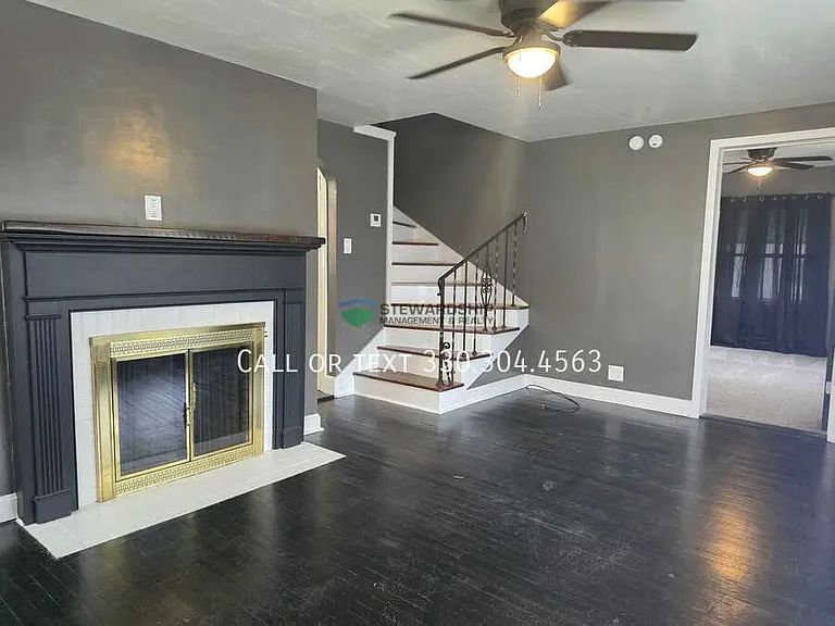 2119 Maple Ave NE — Photo 5
