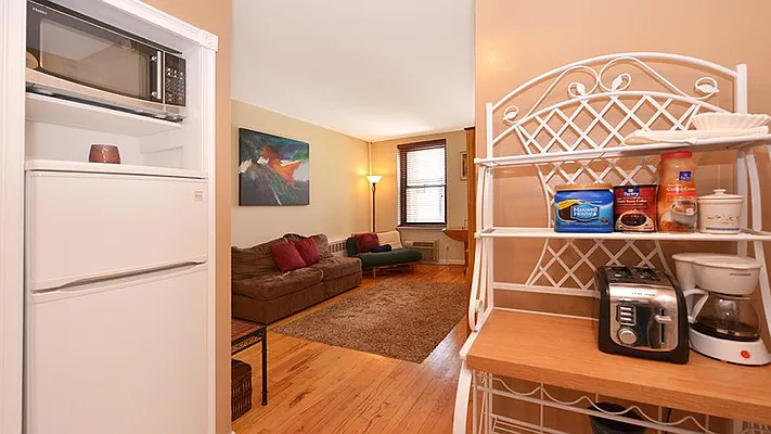 Sold by Fenwick Keats Real Estate | media 19