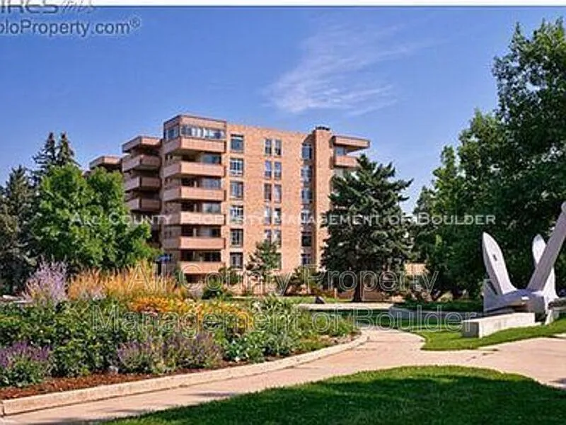 2 bed, 2.0 bath, 1050 sqft, $2,300 — Photo 1