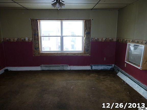 5th image of 519 W Market St