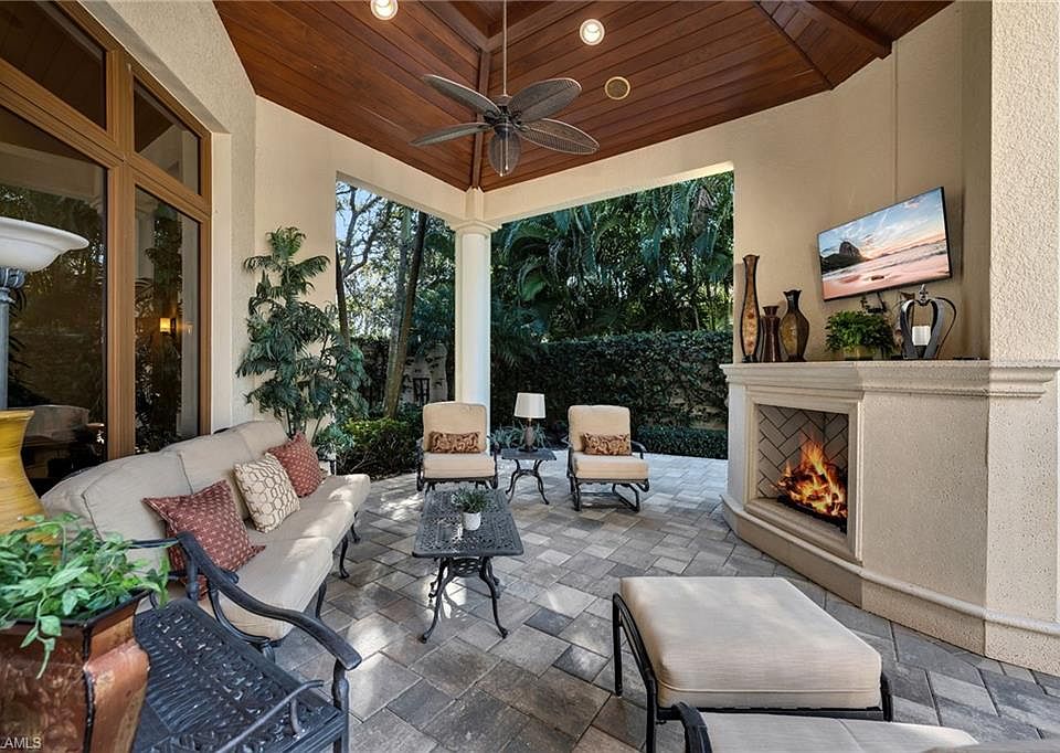 1st image of 28724 La Caille DR