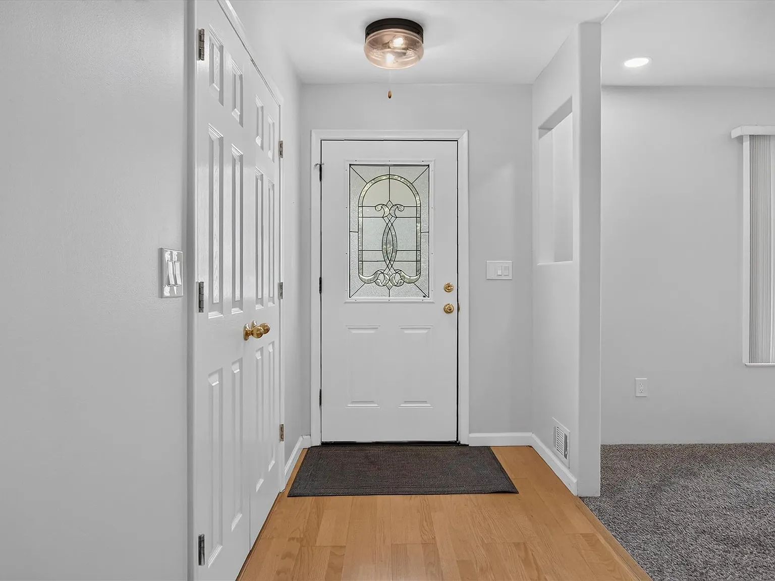 3 bed, 1.5 bath, 1771 sqft, $2,500 — Photo 2