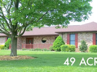 1883 Country Club Rd, Murphysboro, IL 62966