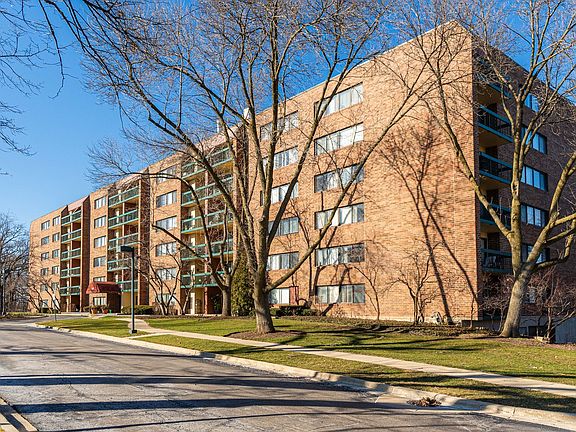 2nd image of 1840 Huntington Blvd APT 506