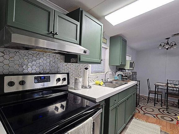 3rd image of 139 Maple Ridge Ln #181