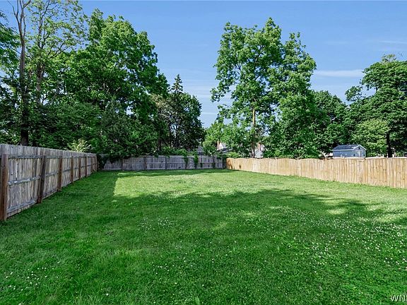 5th image of 24 Beverly Pl