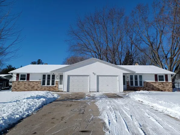 1151 Rockwell Rd, Green Bay, WI 54313