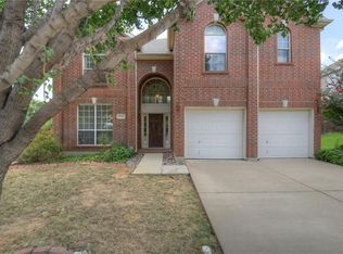 1709 Pine Hills Ln, Corinth, TX 76210