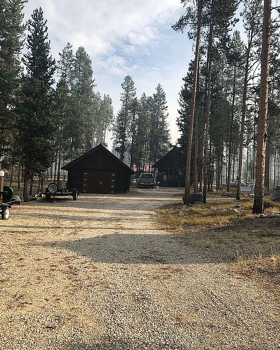 1st image of 489 Leisure Ln